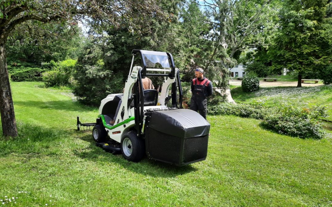UNE NOUVELLE TONDEUSE AUTOPORTEE : L&rsquo;ETESIA BUFFALO 124